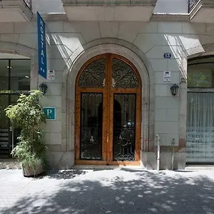 hostal-centric.catalonia-hotels.com/